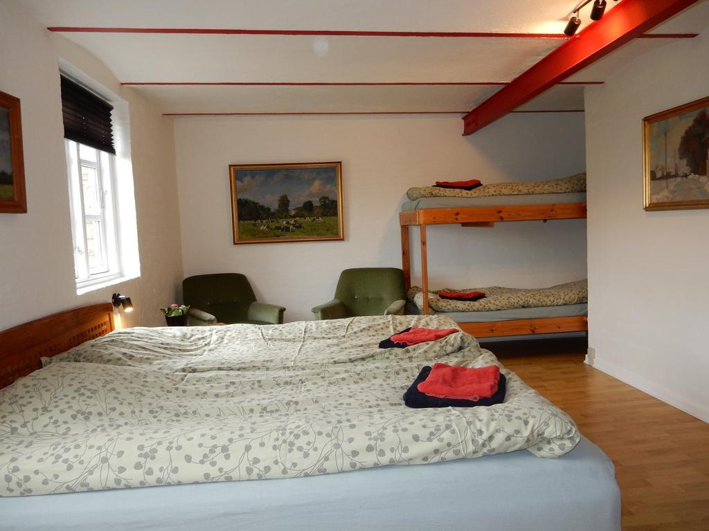 Den Gamle Kostald Bed & Breakfast Holsted Exterior photo