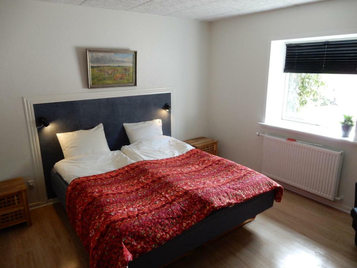 Den Gamle Kostald Bed & Breakfast Holsted Exterior photo